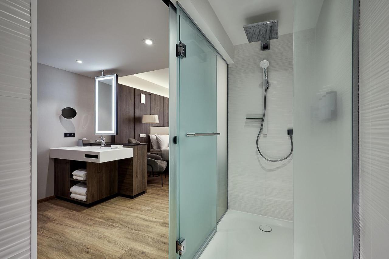 Ac Hotel By Marriott Strasbourg Exteriör bild